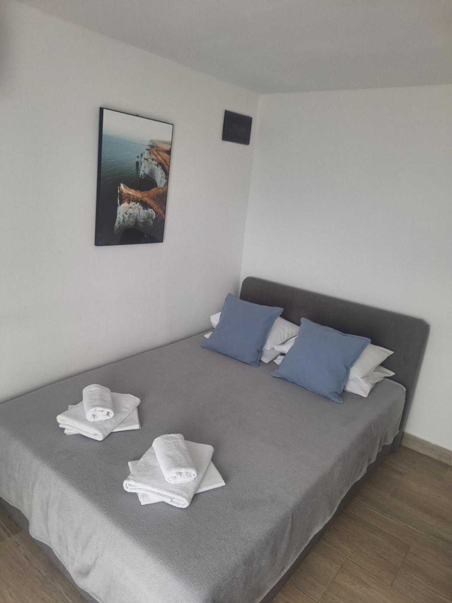 Nautica Apartment สเวติยูไร ภายนอก รูปภาพ