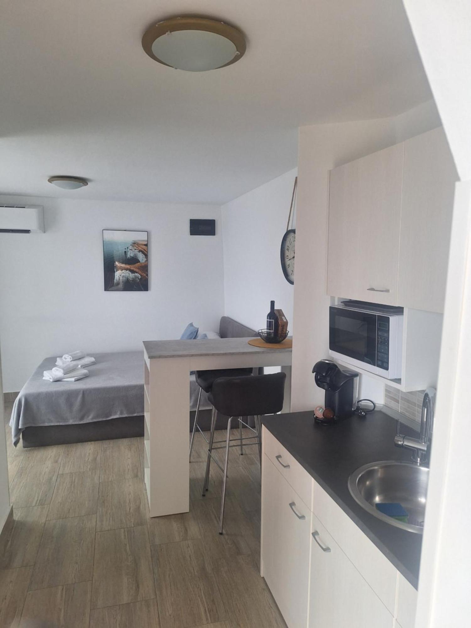 Nautica Apartment สเวติยูไร ภายนอก รูปภาพ